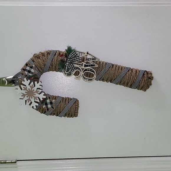 Checked Rustic Candy Cane - Picture 1 of 3